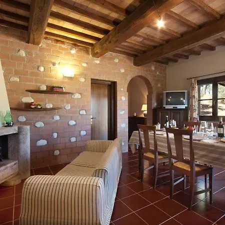 Poste Del Chiugi Farm stay *