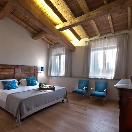 波斯特戴尔丘尔吉酒店 *