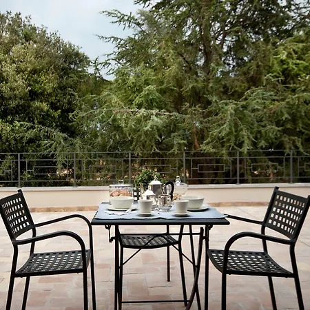 波斯特戴尔丘尔吉酒店 *